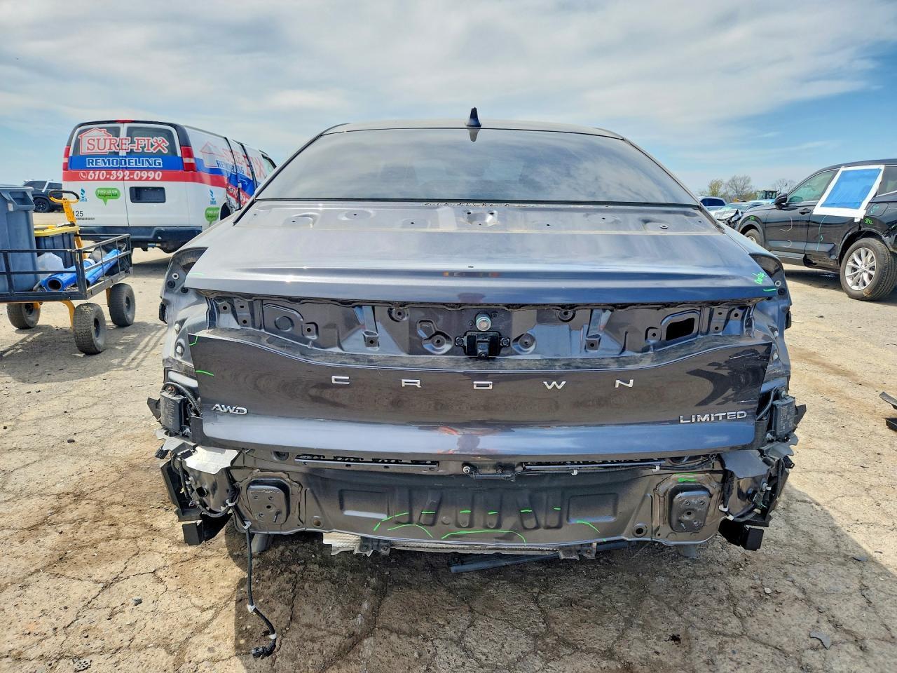 2023 TOYOTA Crown