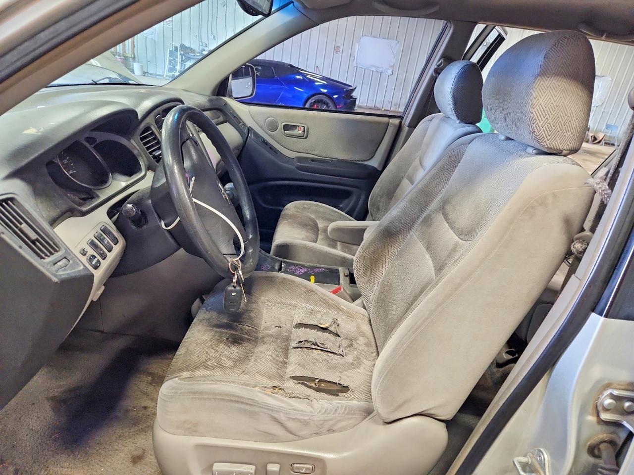 2003 TOYOTA HIGHLANDER