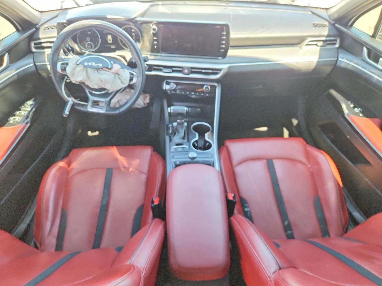 2022 KIA K5
