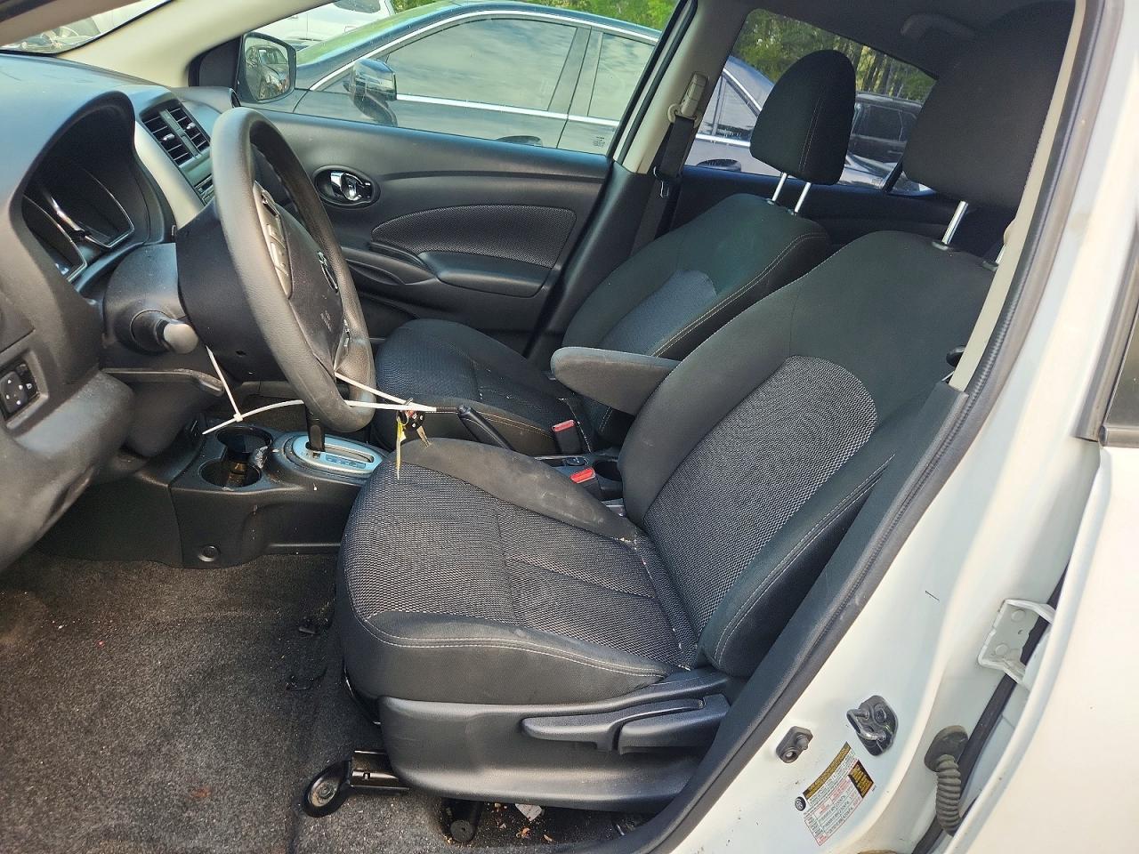 2017 NISSAN VERSA