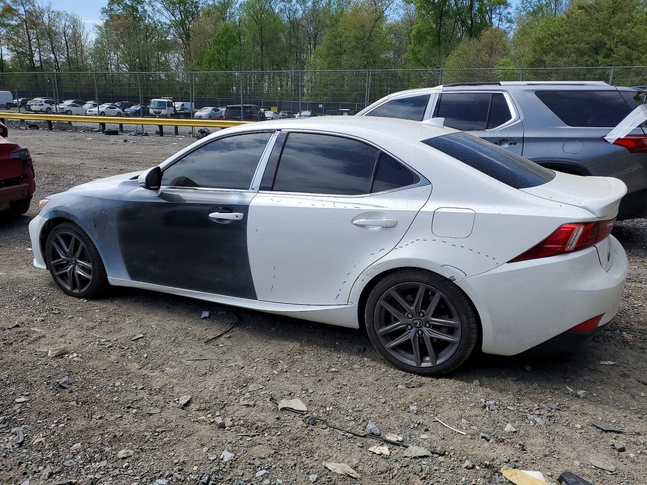 2016 LEXUS IS 200t