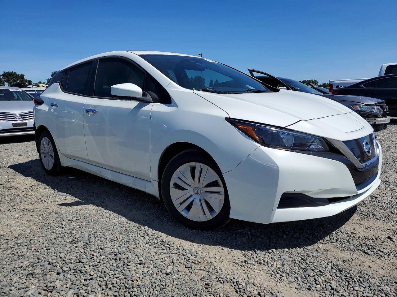 2023 NISSAN LEAF