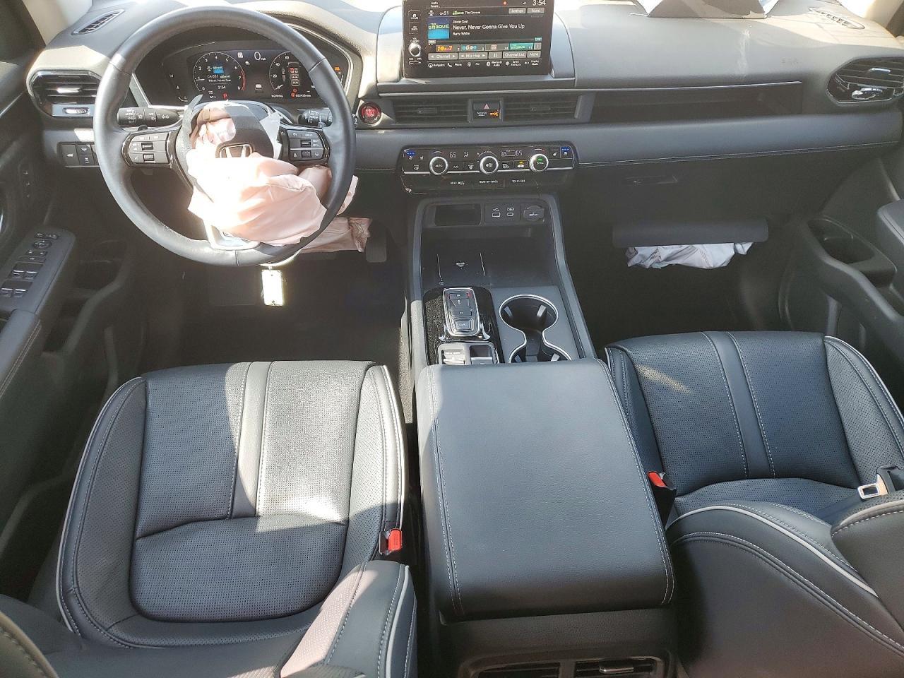 2023 HONDA PILOT