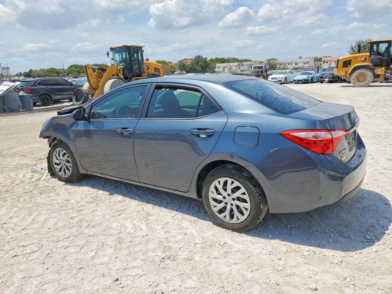 2018 TOYOTA COROLLA