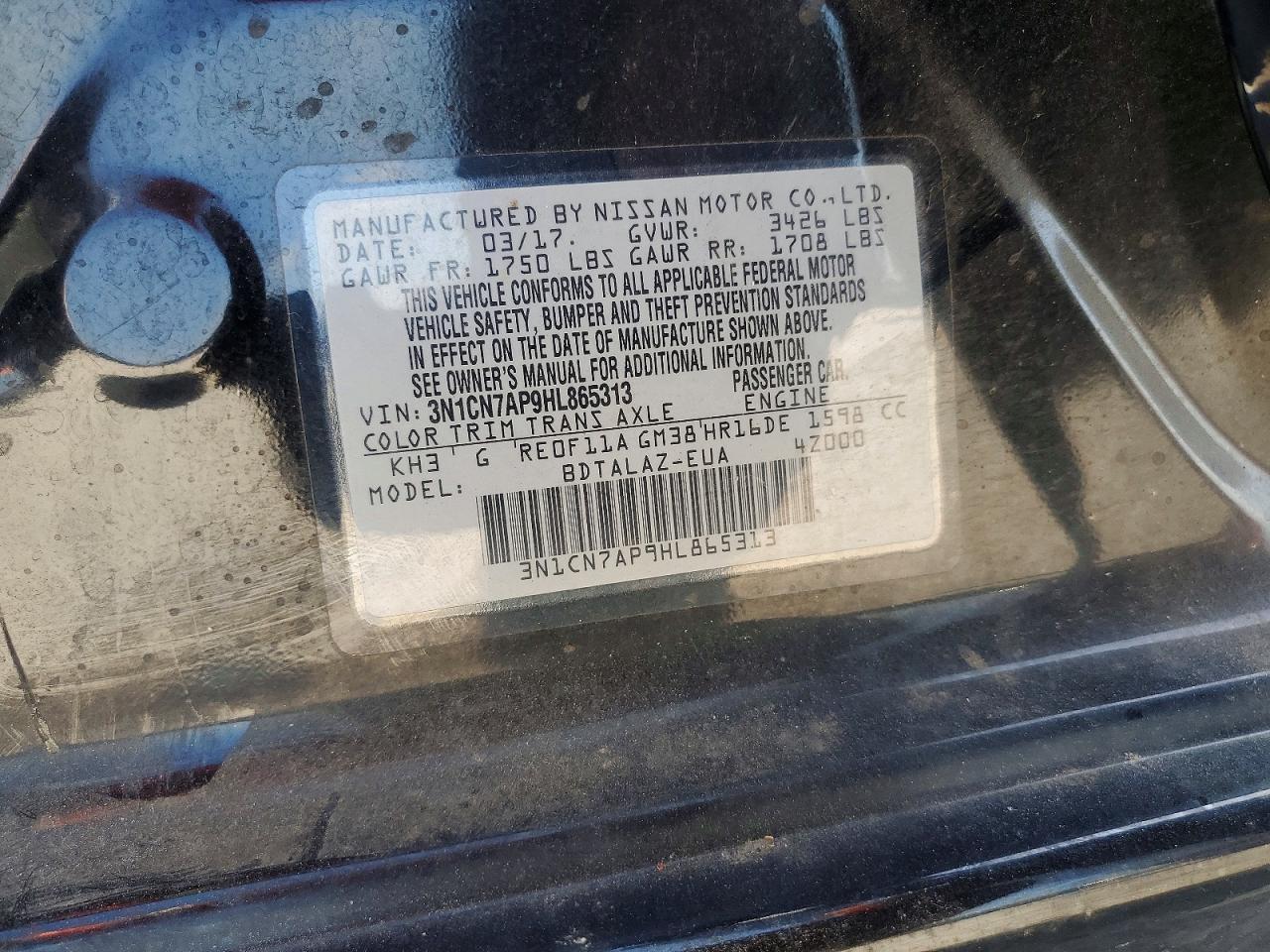 2017 NISSAN VERSA