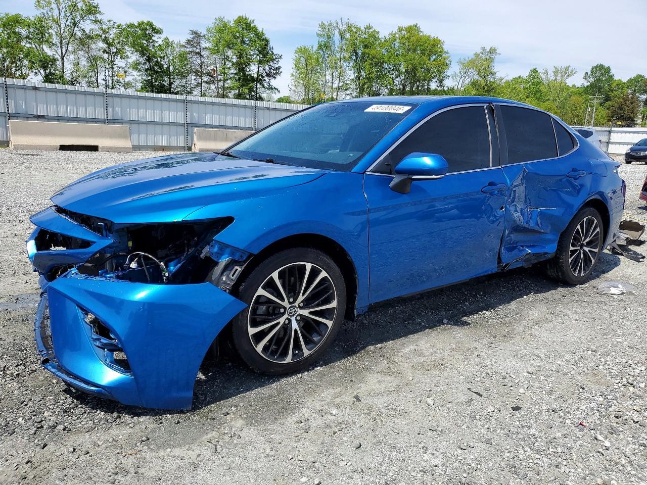 2018 TOYOTA CAMRY