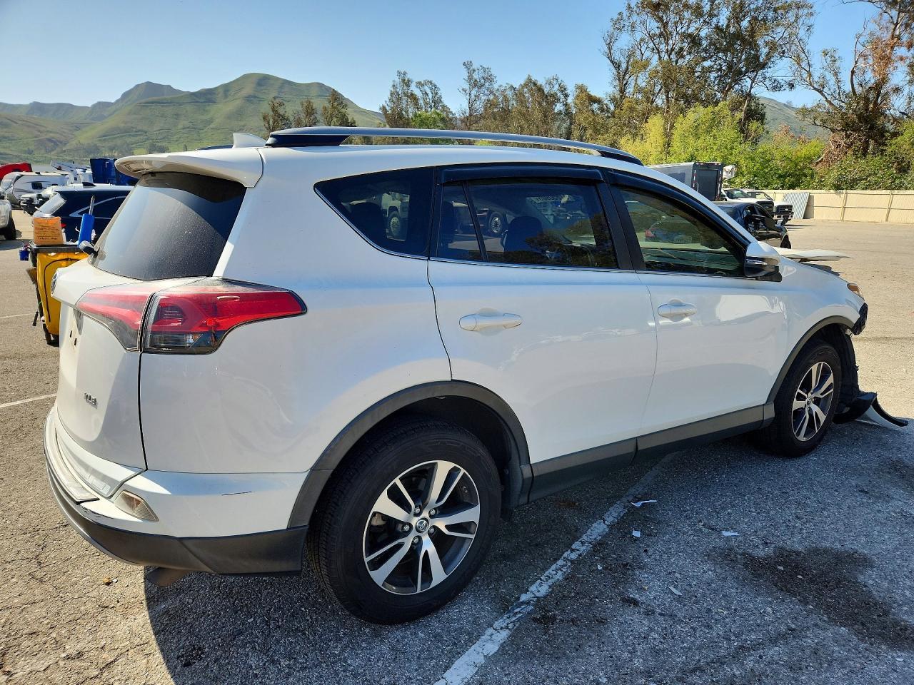 2018 TOYOTA RAV4