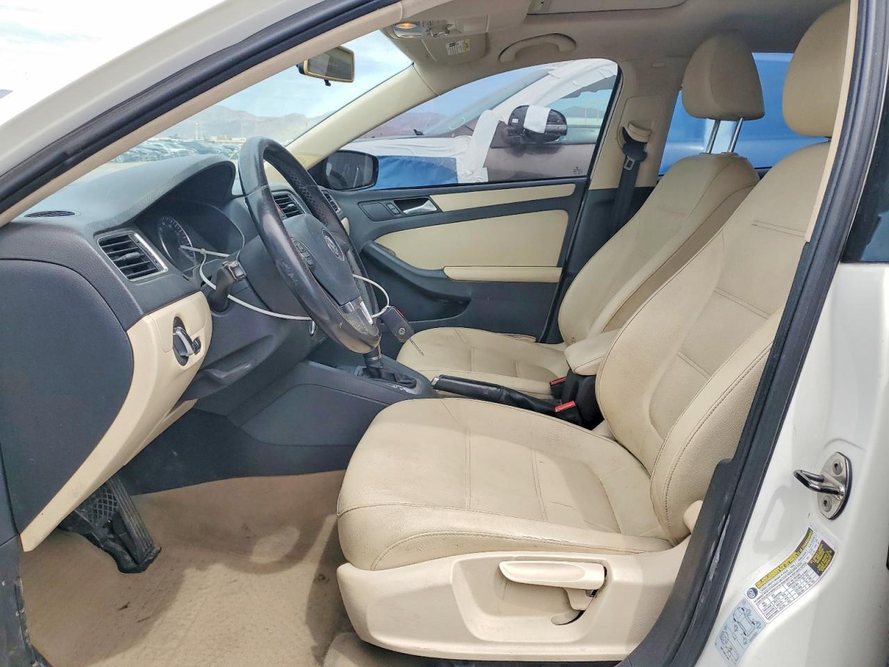 2012 VOLKSWAGEN JETTA