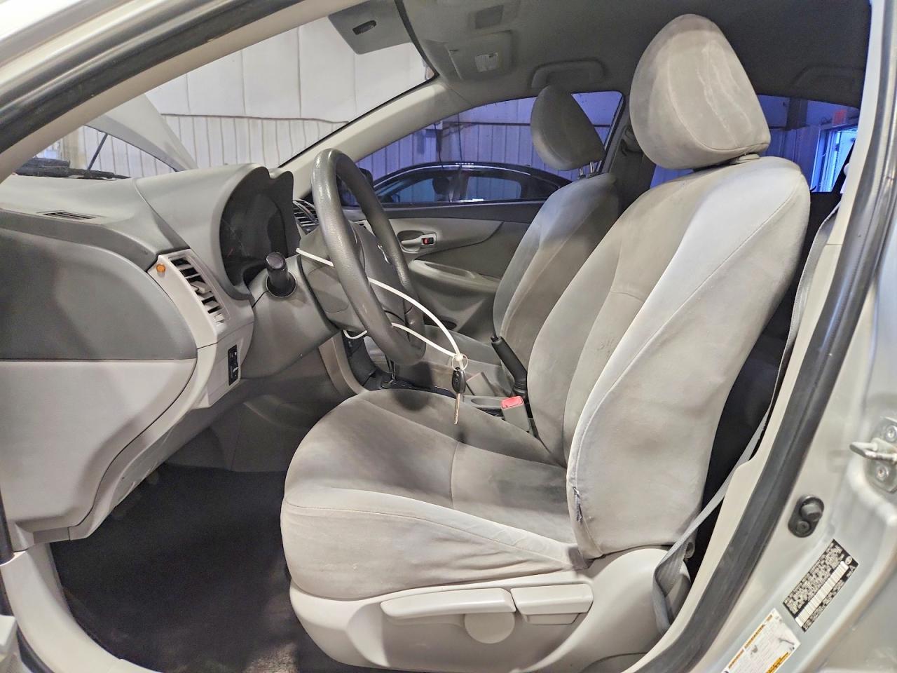 2009 TOYOTA COROLLA