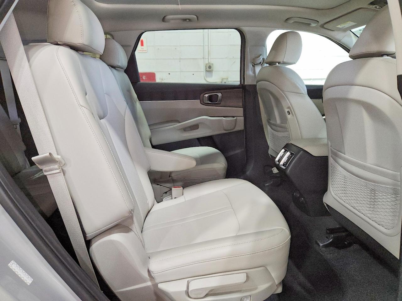 2022 KIA SORENTO