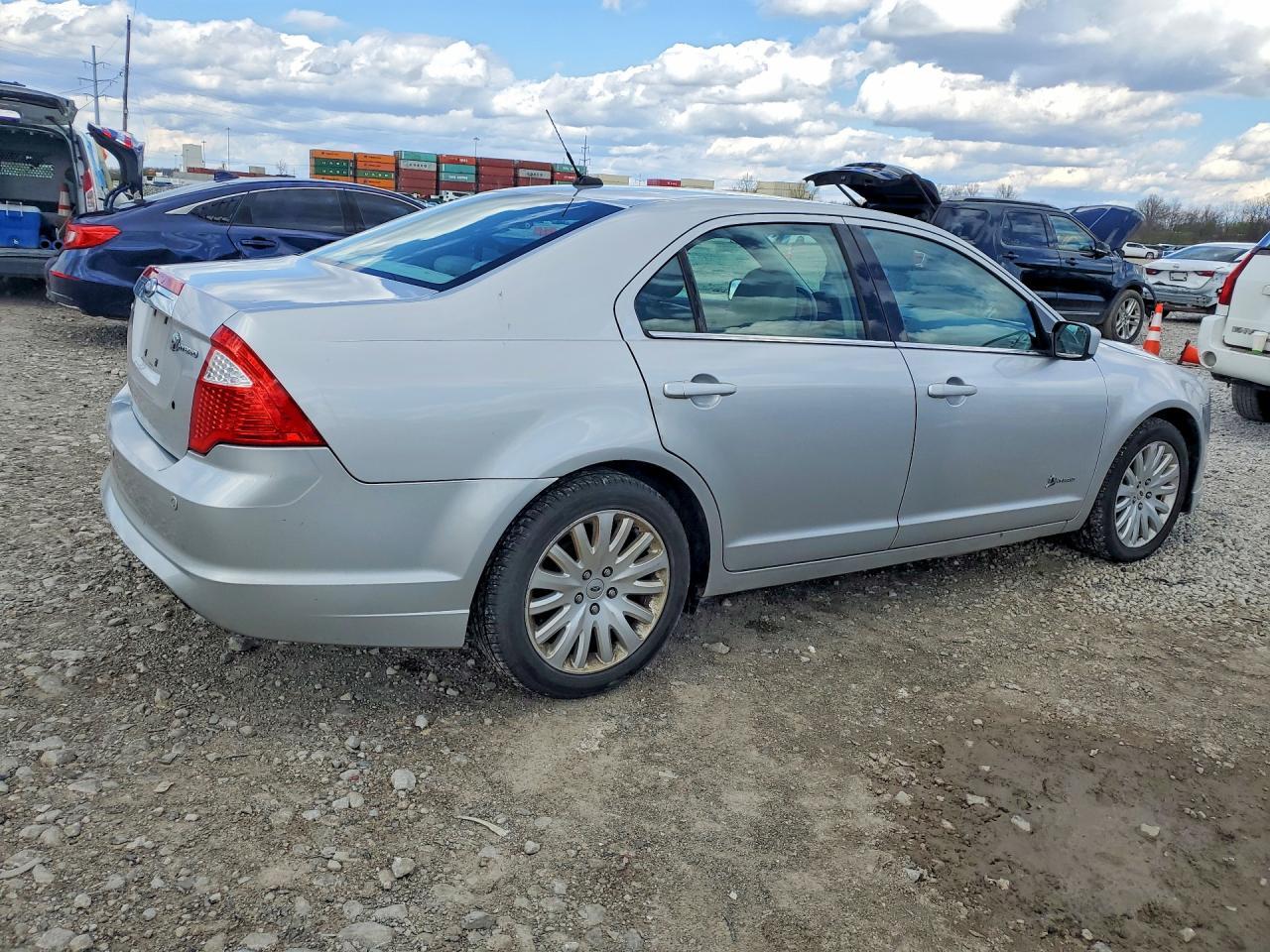 2010 FORD FUSION