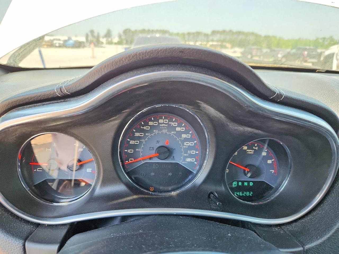 2013 DODGE Avenger