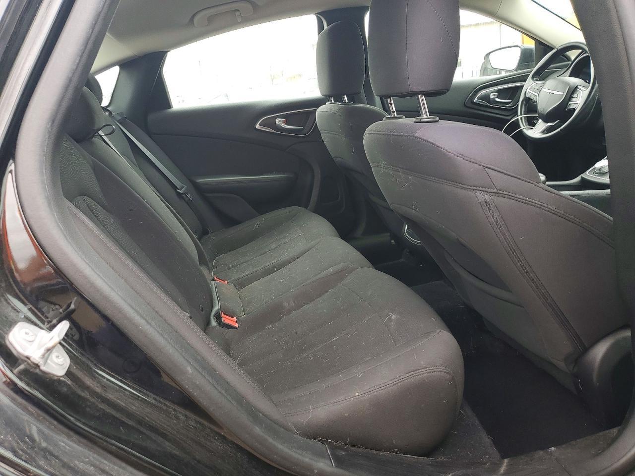 2015 CHRYSLER 200
