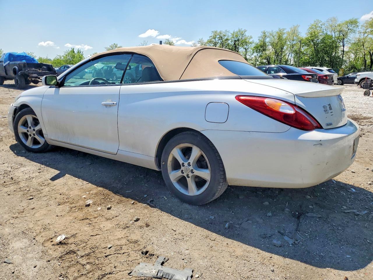 2004 TOYOTA CAMRY