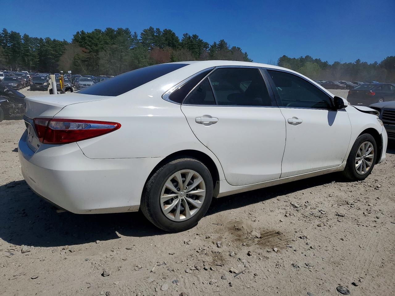 2015 TOYOTA CAMRY