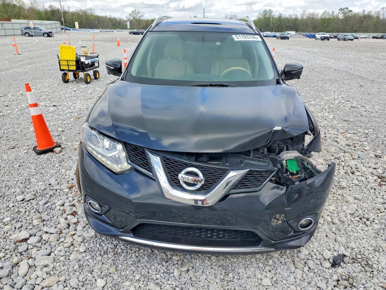 2015 NISSAN ROGUE