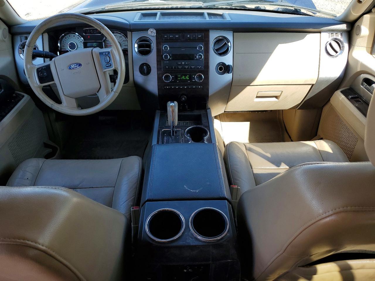 2013 FORD Expedition
