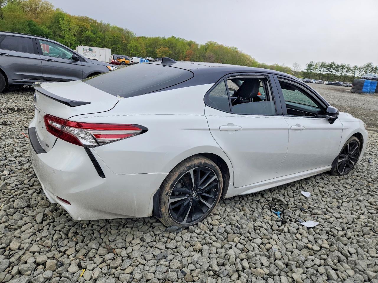 2019 TOYOTA CAMRY
