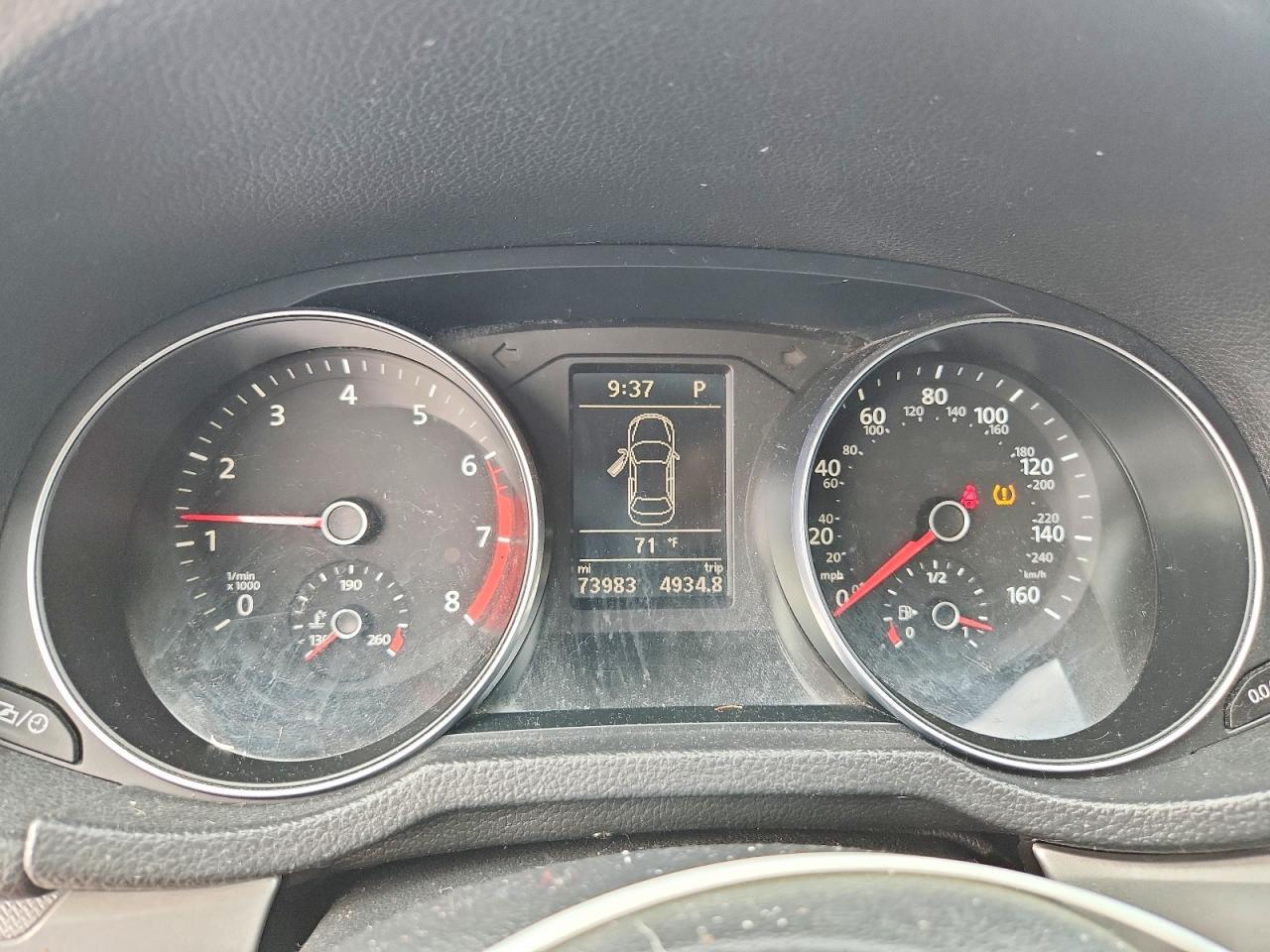 2017 VOLKSWAGEN Passat