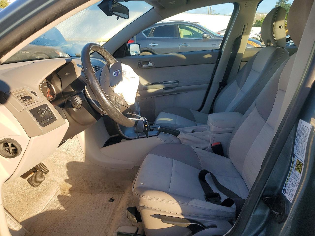2005 VOLVO S40