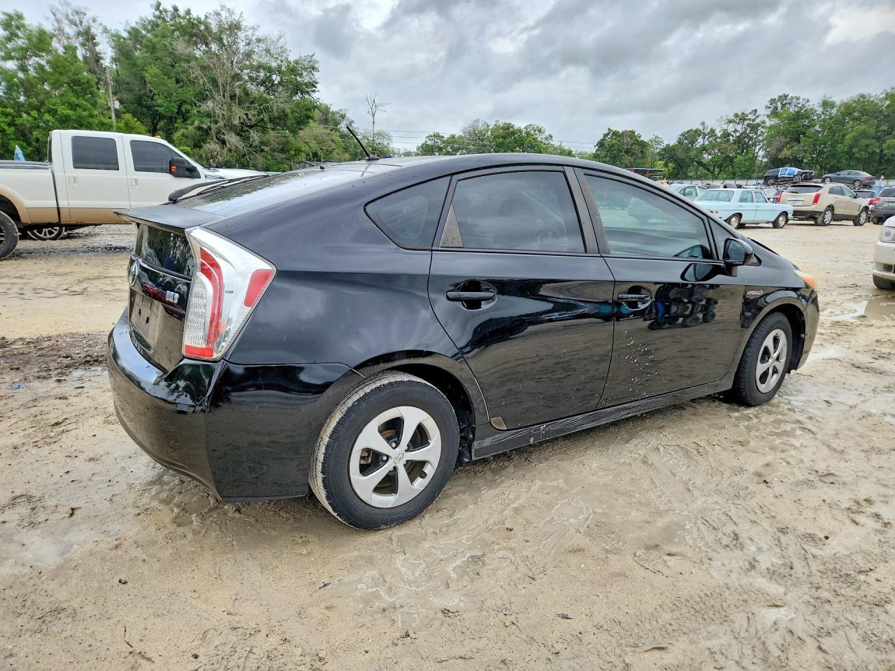 2013 TOYOTA PRIUS