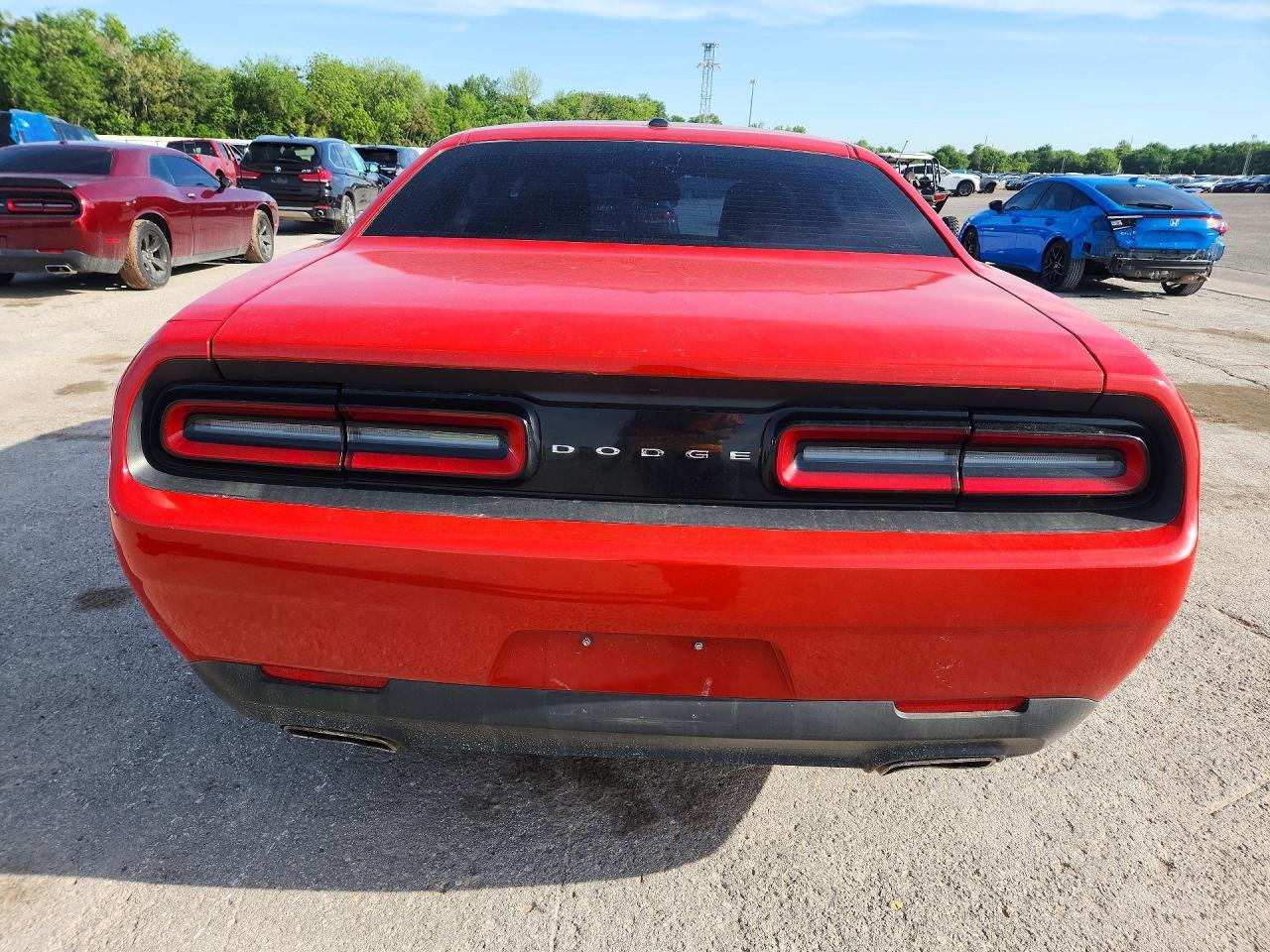 2015 DODGE Challenger