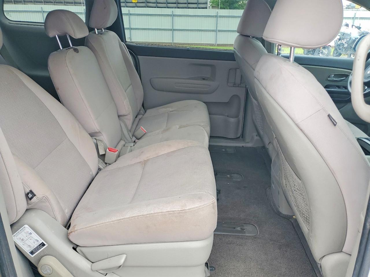 2016 KIA SEDONA