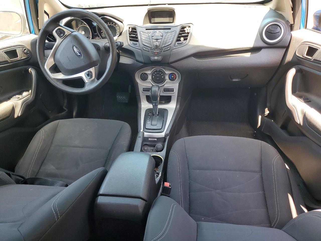 2017 FORD Fiesta