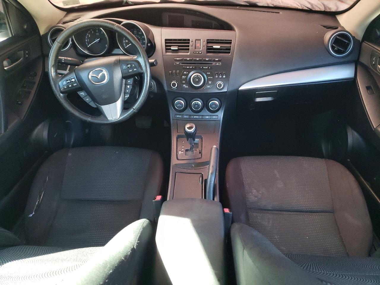 2013 MAZDA 3