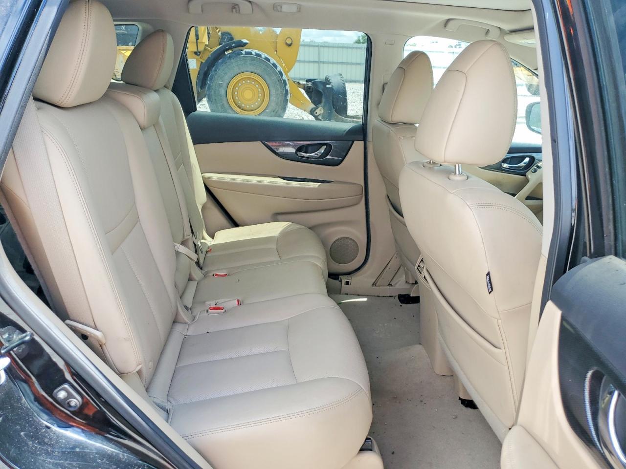 2015 NISSAN ROGUE