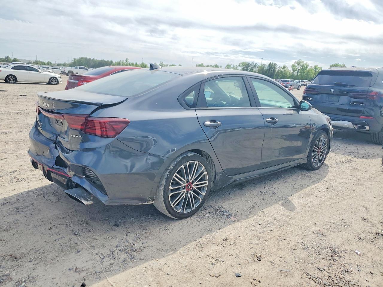 2022 KIA FORTE