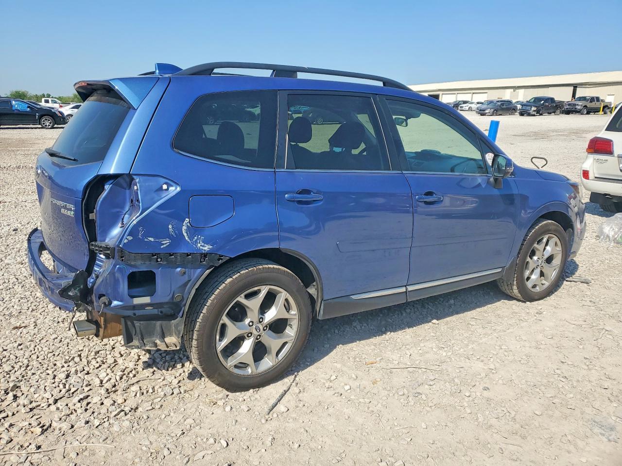 2017 SUBARU FORESTER