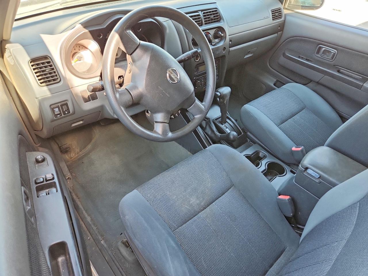 2004 NISSAN Frontier
