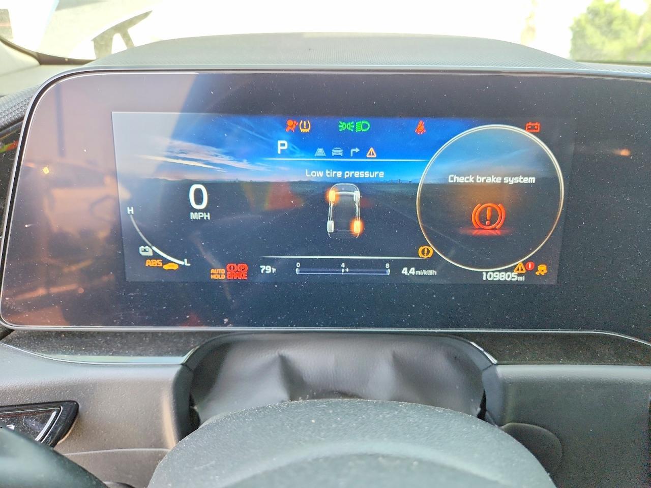 2023 KIA Niro