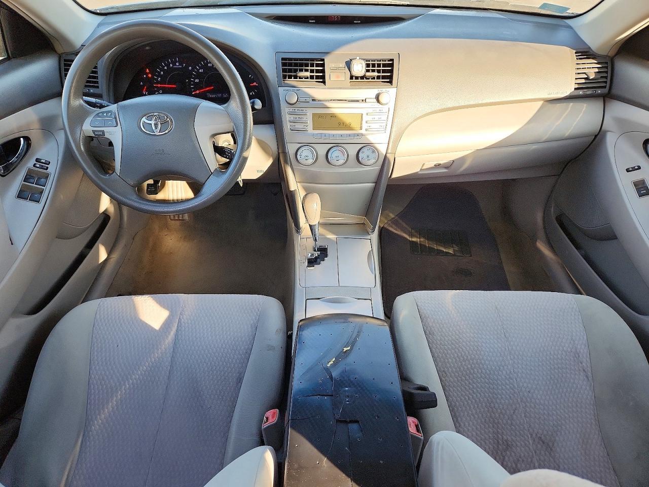 2011 TOYOTA CAMRY