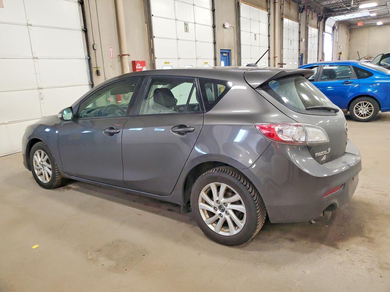 2013 MAZDA 3