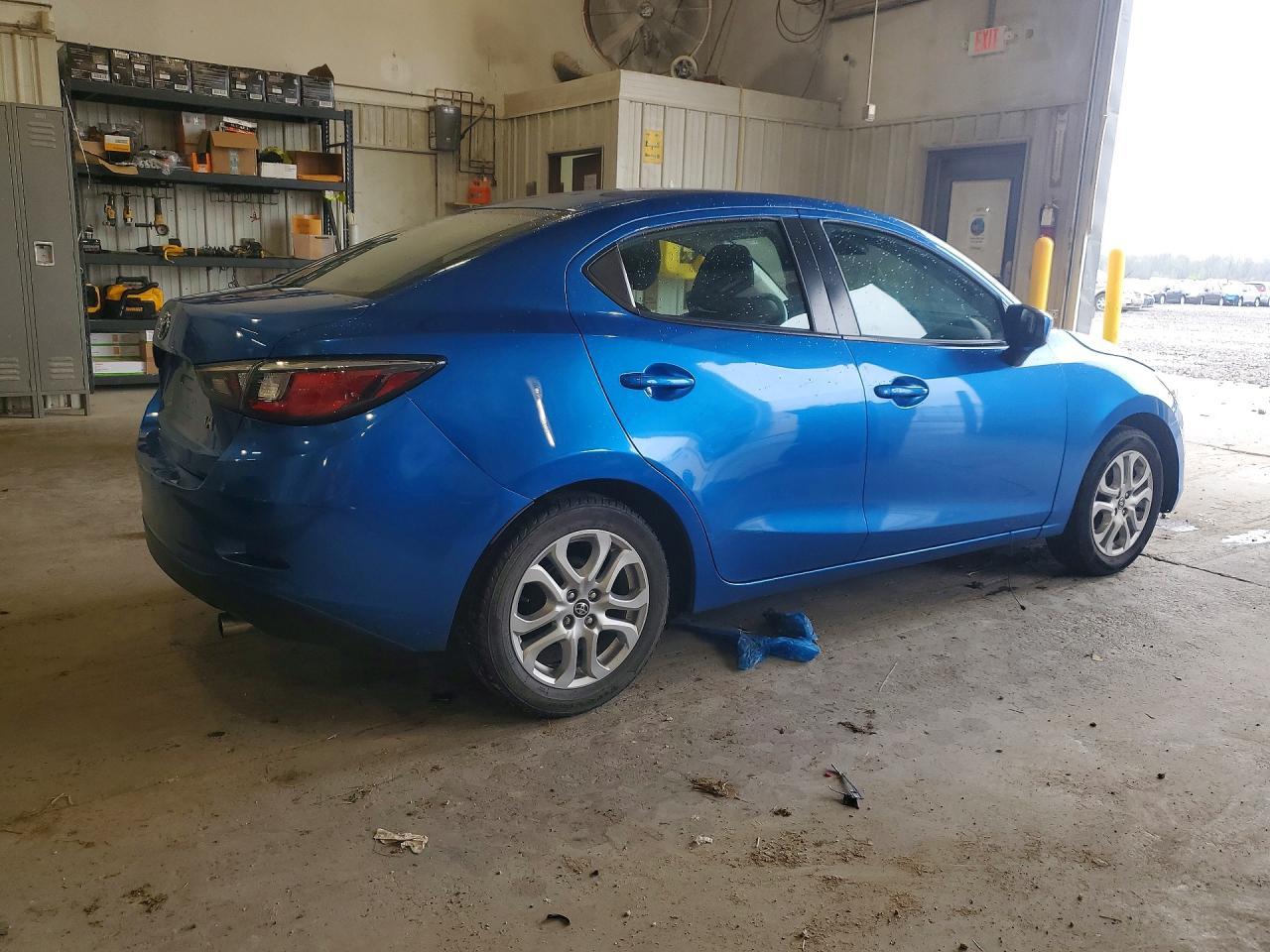 2018 TOYOTA YARIS