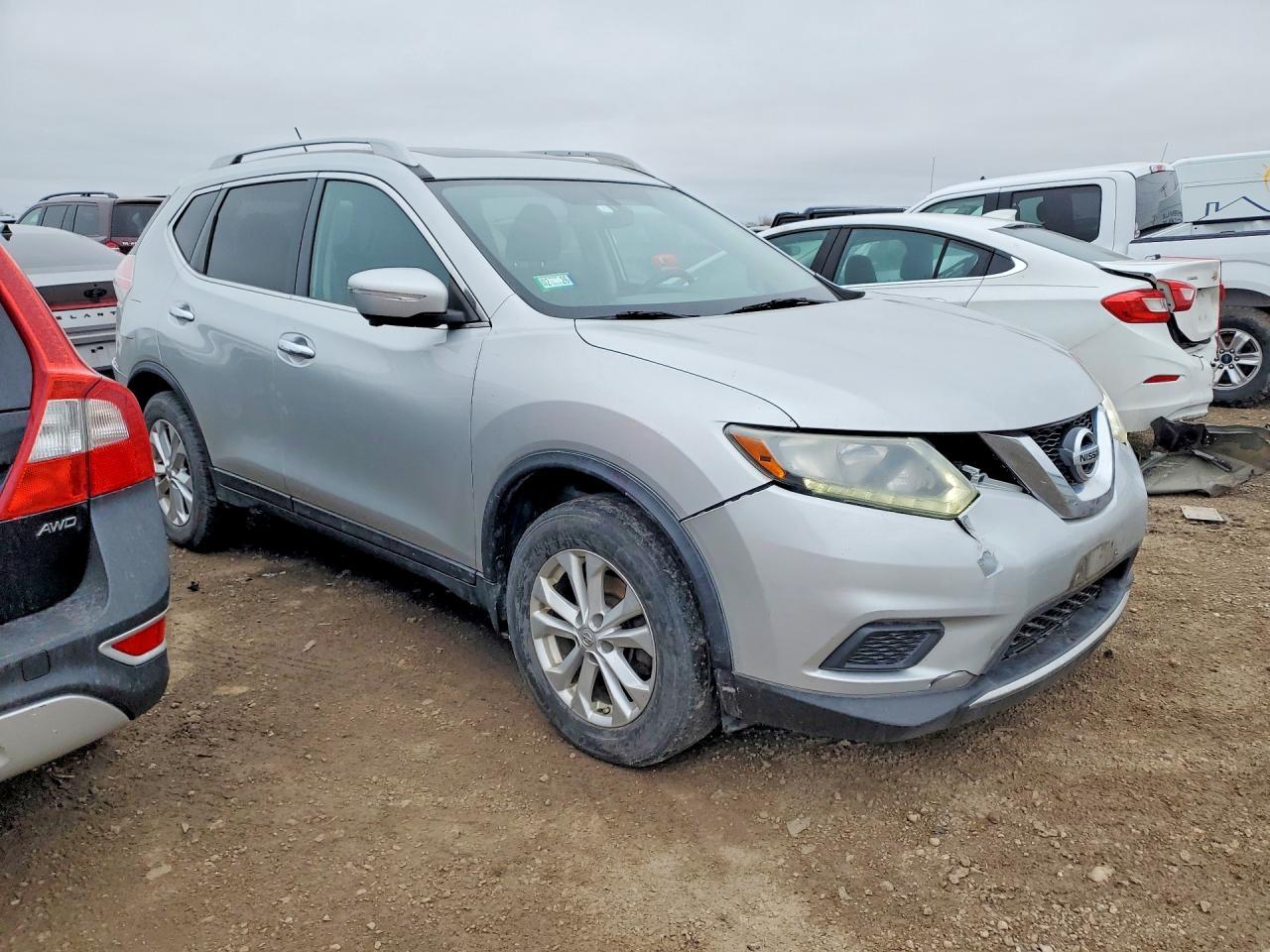 2015 NISSAN ROGUE