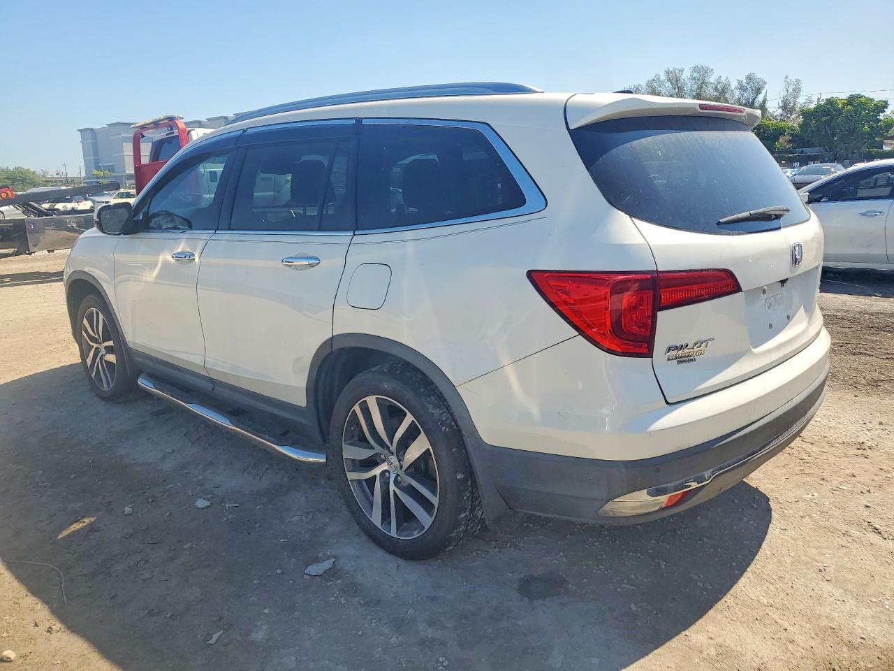 2017 HONDA PILOT