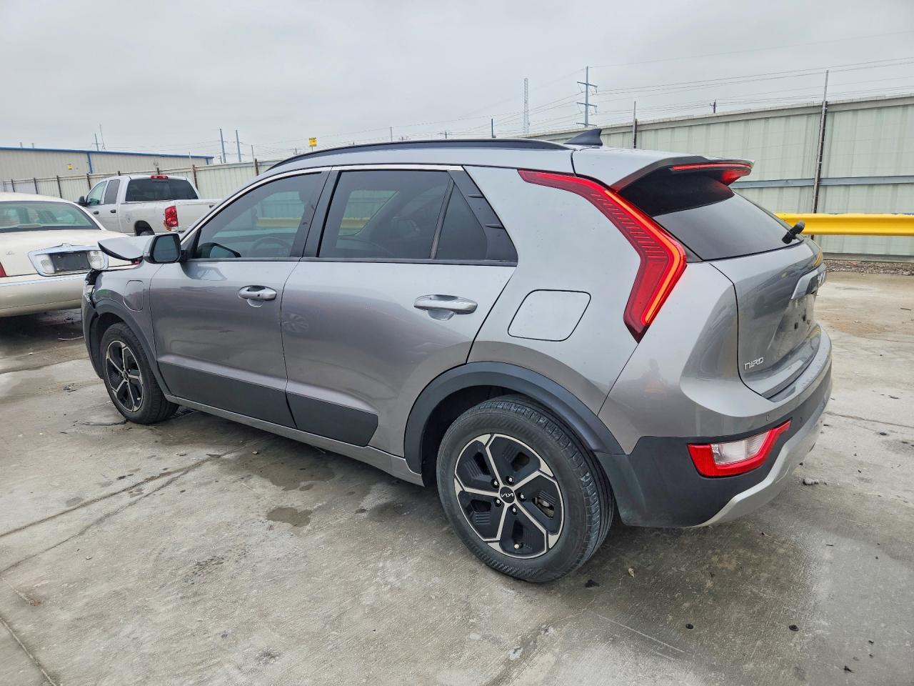 2023 KIA Niro