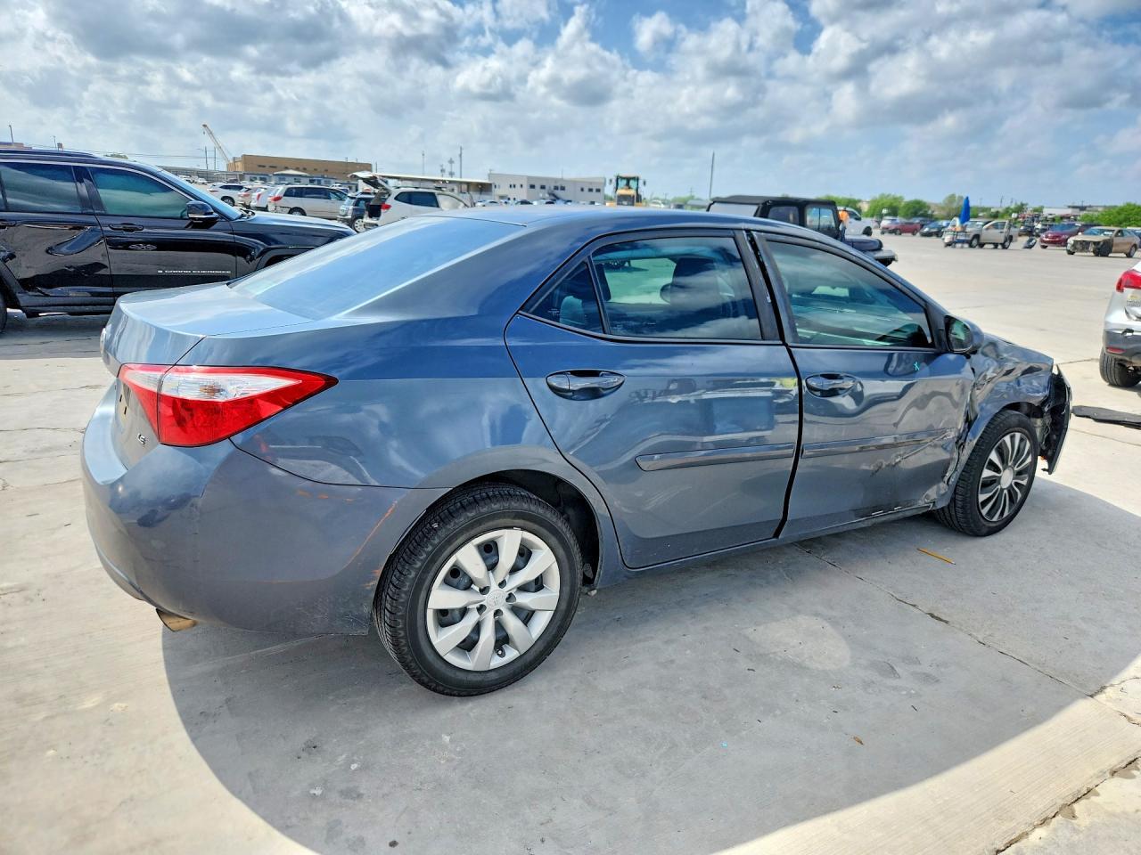 2015 TOYOTA COROLLA