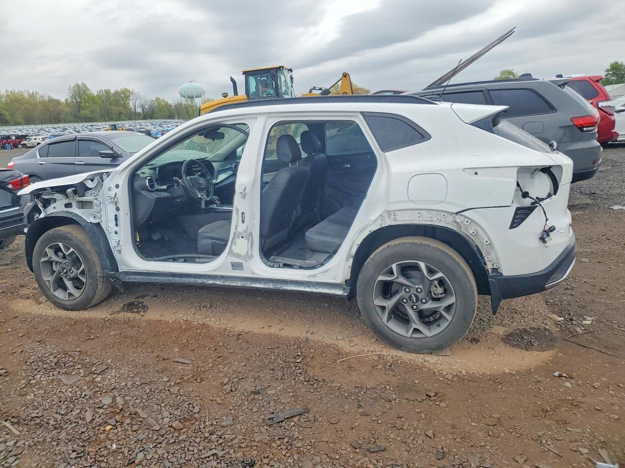 2025 CHEVROLET TRAX