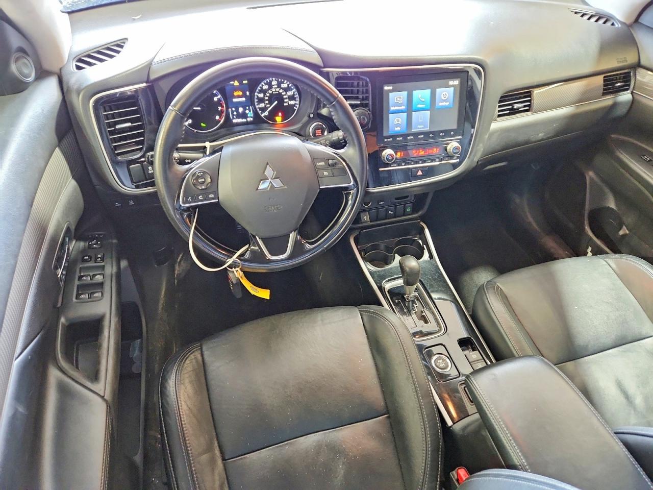 2020 MITSUBISHI outlander