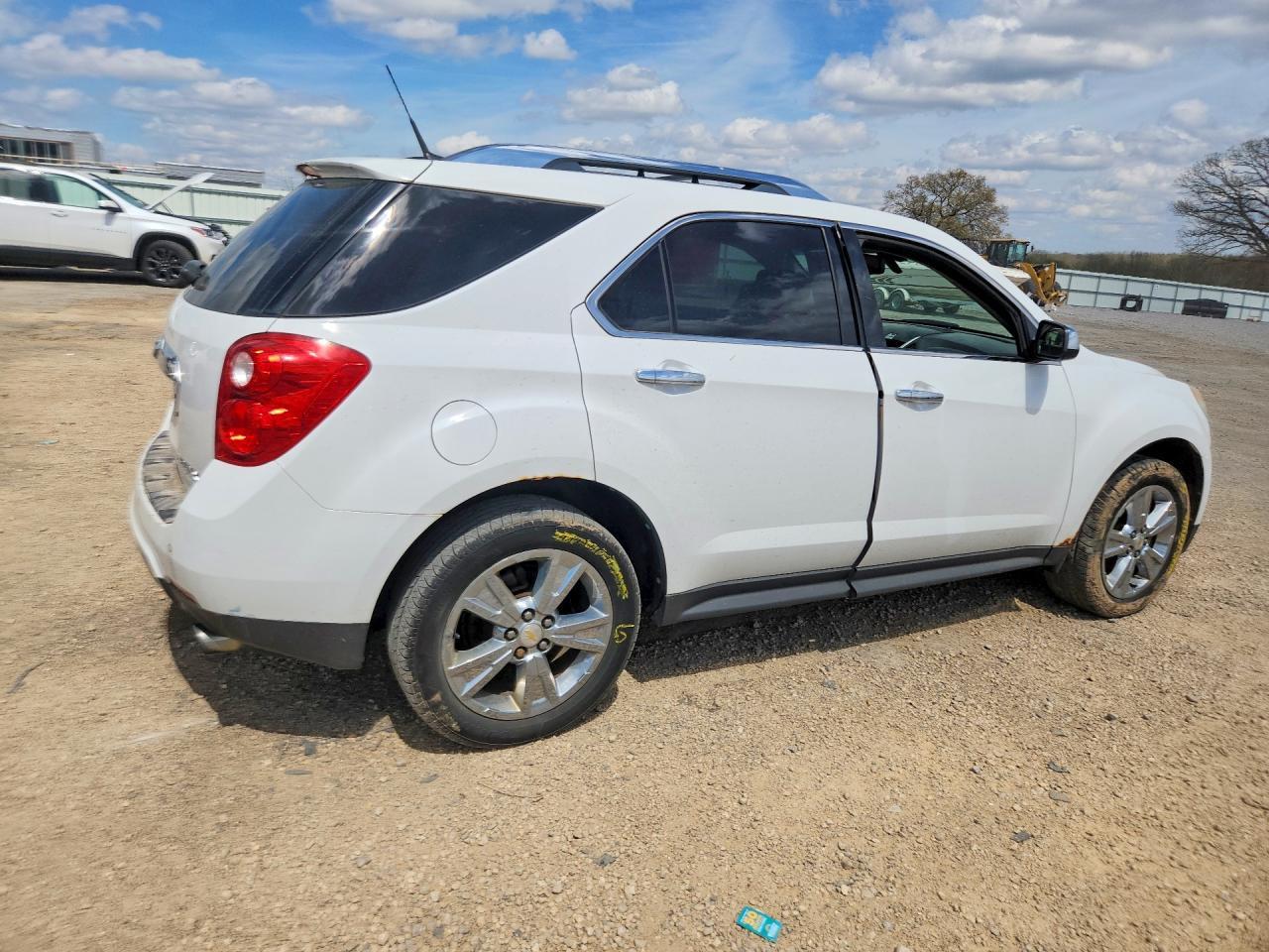 2011 CHEVROLET EQUINOX
