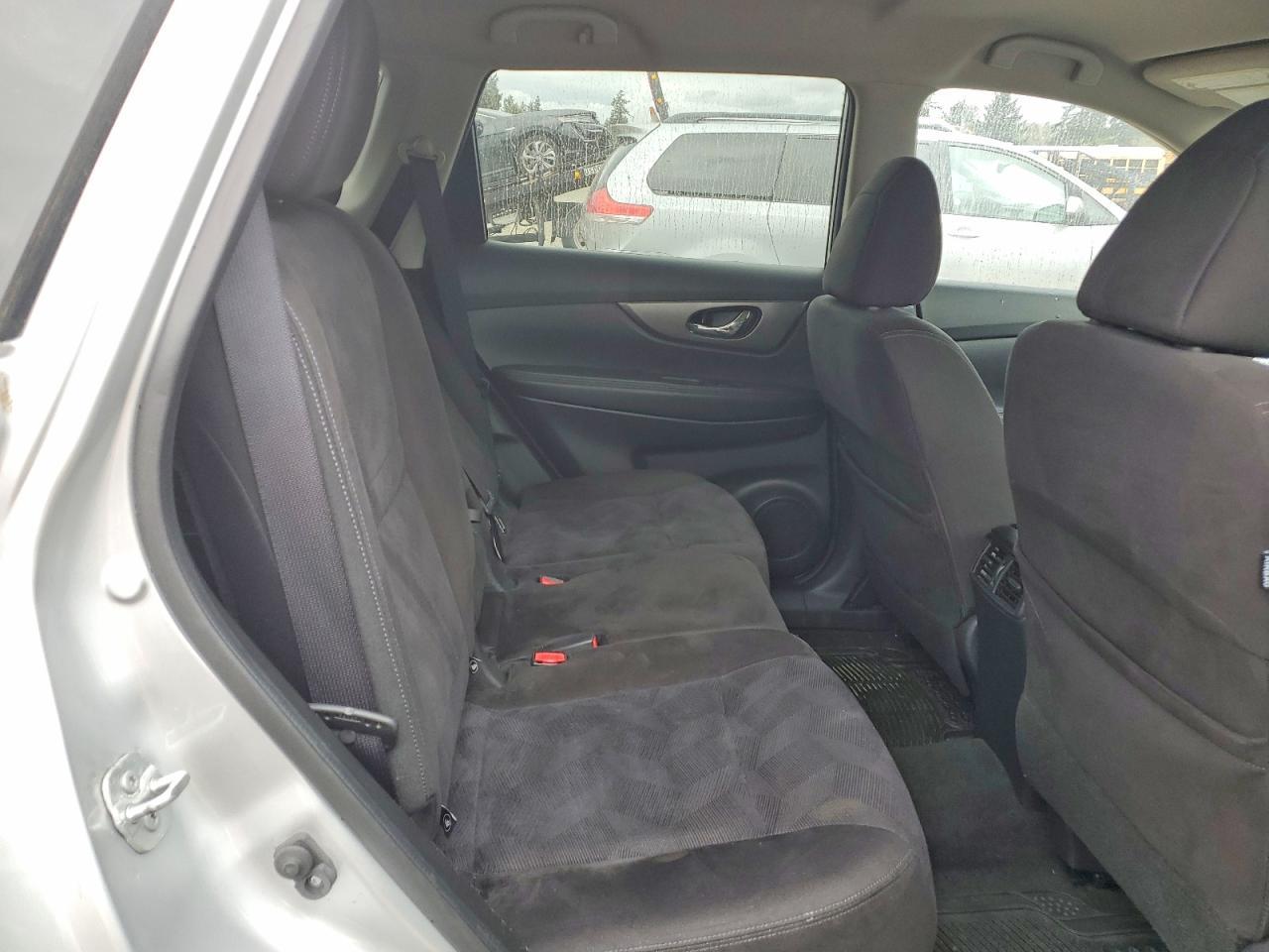 2015 NISSAN ROGUE