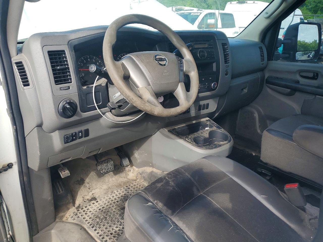 2016 NISSAN NV 2500