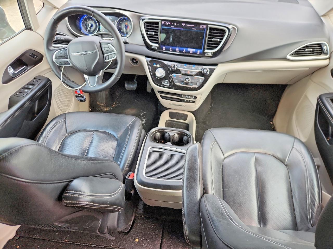 2022 CHRYSLER Pacifica