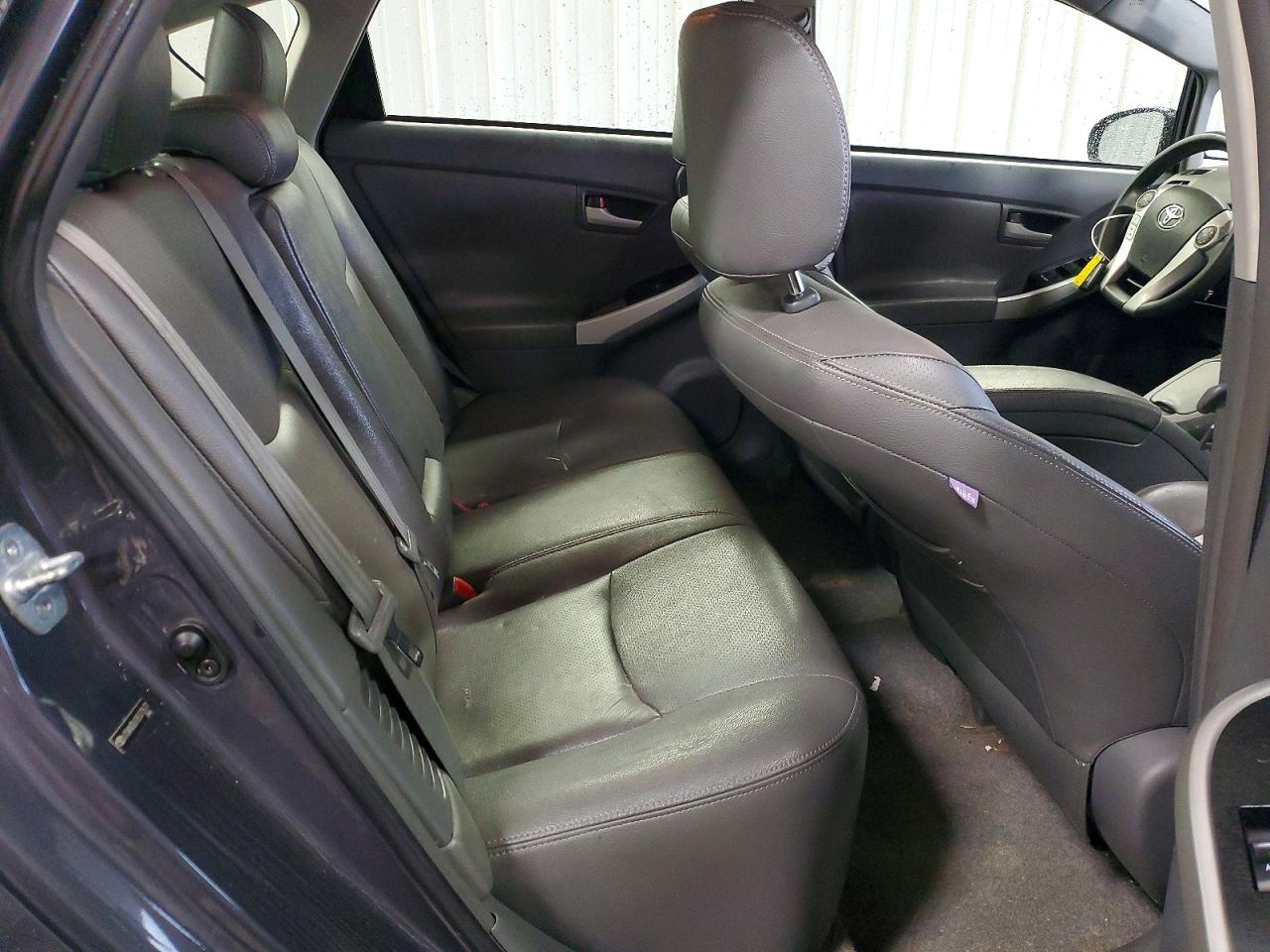 2011 TOYOTA PRIUS