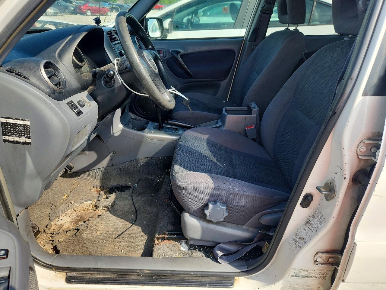 2002 TOYOTA RAV4