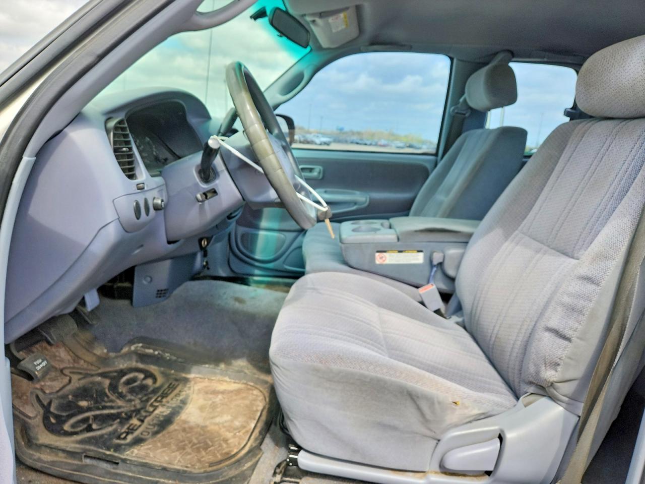 2000 TOYOTA TUNDRA
